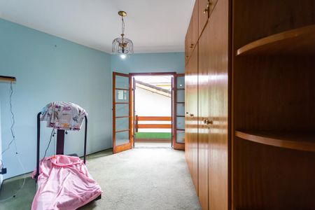 Casa à venda com 505m², 4 quartos e 8 vagasSuíte 2