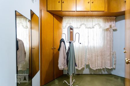 Casa à venda com 505m², 4 quartos e 8 vagasCloset