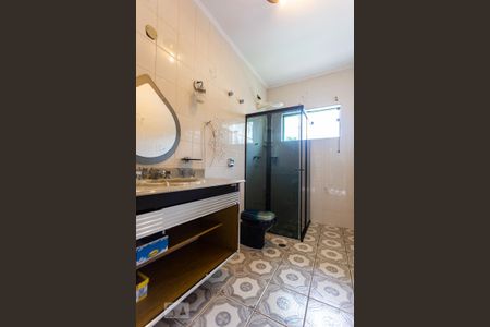 Casa à venda com 505m², 4 quartos e 8 vagasBanheiro da Suíte 2