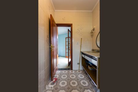 Casa à venda com 505m², 4 quartos e 8 vagasBanheiro da Suíte 2