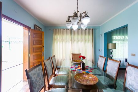 Casa à venda com 505m², 4 quartos e 8 vagasSala de Jantar