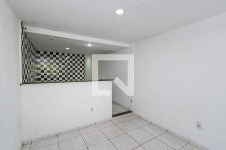 Sala de casa à venda com 1 quarto, 50m² em Penha, Rio de Janeiro