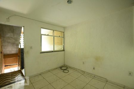 Sala de apartamento para alugar com 2 quartos, 50m² em Penha, Rio de Janeiro