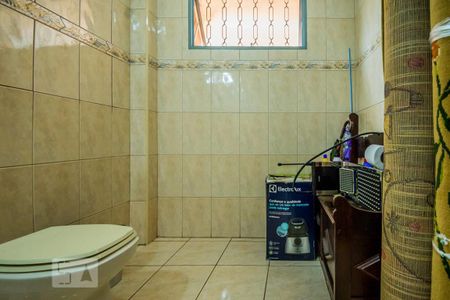 Casa de condomínio à venda com 308m², 3 quartos e 4 vagasBanheiro 1