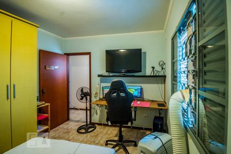 Casa de condomínio à venda com 308m², 3 quartos e 4 vagasQuarto 2