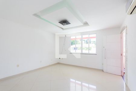 Sala de apartamento para alugar com 2 quartos, 50m² em Tanque, Rio de Janeiro