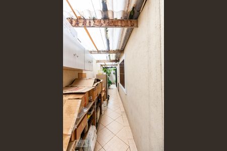 Quintal de casa à venda com 4 quartos, 300m² em Jardim Piqueroby, São Paulo