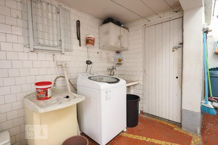 Casa à venda com 130m², 3 quartos e 1 vaga Casa à venda com 130m², 3 quartos e 1 vagaLavanderia