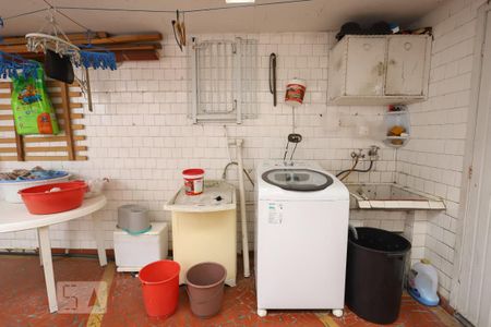 Casa à venda com 130m², 3 quartos e 1 vagaLavanderia