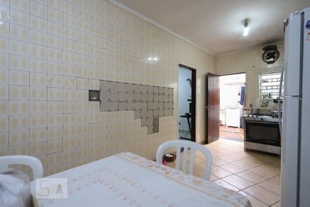 Casa à venda com 130m², 3 quartos e 1 vaga Casa à venda com 130m², 3 quartos e 1 vagaCozinha