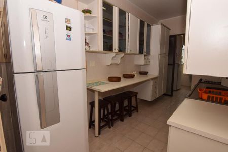 Apartamento para alugar com 220m², 3 quartos e 2 vagasCozinha