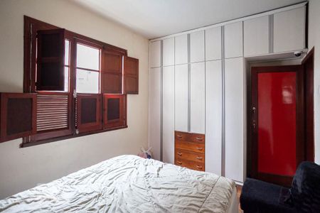 Casa à venda com 240m², 3 quartos e 1 vagaquarto 3