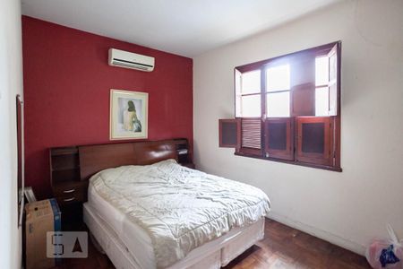 Casa à venda com 240m², 3 quartos e 1 vagaquarto 3