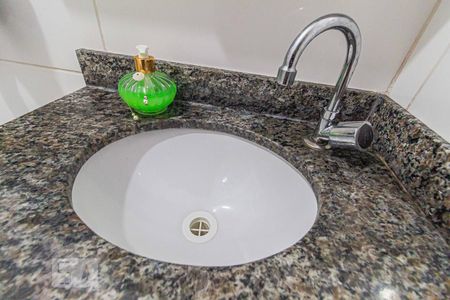 Apartamento para alugar com 46m², 2 quartos e 1 vagaBanheiro - Torneira