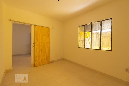 Sala/Quarto de kitnet/studio para alugar com 1 quarto, 30m² em Campo Grande, Rio de Janeiro