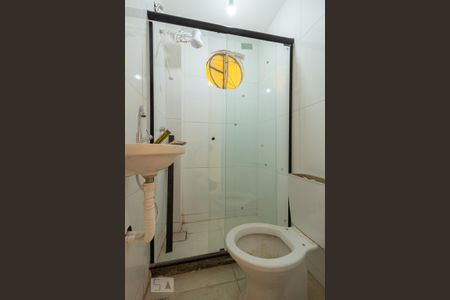 Banheiro de kitnet/studio para alugar com 1 quarto, 30m² em Campo Grande, Rio de Janeiro