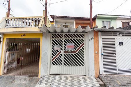Casa à venda com 63m², 2 quartos e 1 vagaFachada
