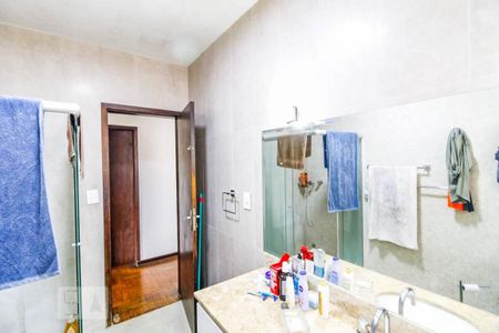 Casa à venda com 510m², 5 quartos e 4 vagas Casa à venda com 510m², 5 quartos e 4 vagasBanheiro