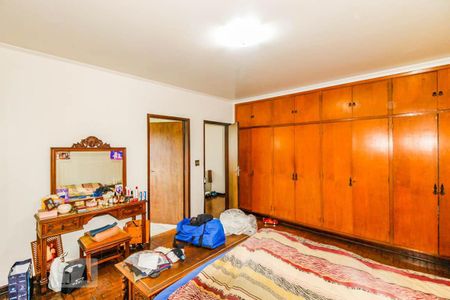 Casa à venda com 510m², 5 quartos e 4 vagas Casa à venda com 510m², 5 quartos e 4 vagasSuíte