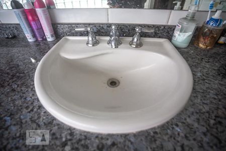 Casa à venda com 482m², 3 quartos e 6 vagasPia