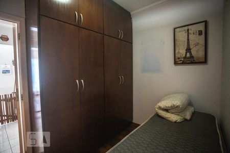 Casa à venda com 482m², 3 quartos e 6 vagasQuarto de serviço