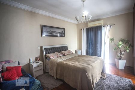 Casa à venda com 482m², 3 quartos e 6 vagasSuíte 2