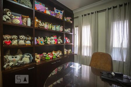 Casa à venda com 482m², 3 quartos e 6 vagasOffice