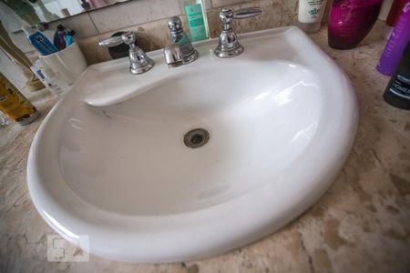 Casa à venda com 482m², 3 quartos e 6 vagasPia