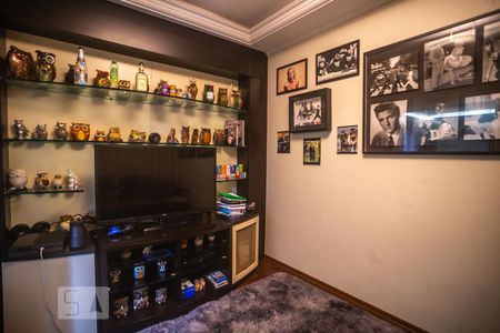 Sala de TV de casa à venda com 3 quartos, 482m² em Dos Casa, São Bernardo do Campo