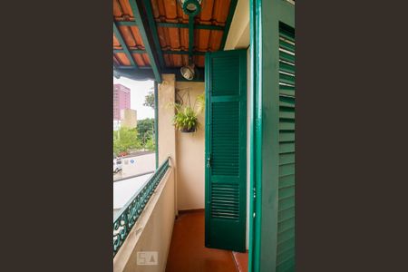 Casa à venda com 210m², 3 quartos e 2 vagasVaranda 