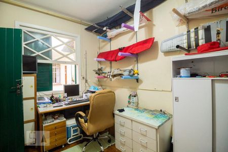 Casa à venda com 210m², 3 quartos e 2 vagasQuarto de Serviço