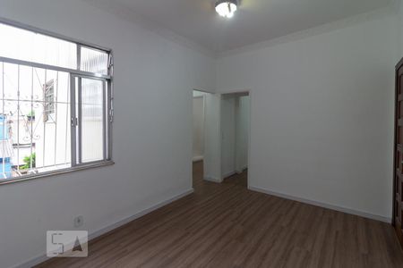 Sala de apartamento para alugar com 2 quartos, 60m² em Vista Alegre, Rio de Janeiro