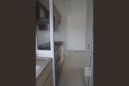 Sala/Cozinha de apartamento para alugar com 2 quartos, 56m² em Vila Bruna, São Paulo