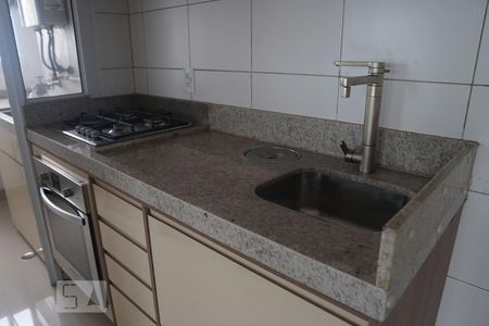 Sala/Cozinha de apartamento para alugar com 2 quartos, 56m² em Vila Bruna, São Paulo
