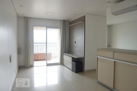 Sala/Cozinha de apartamento para alugar com 2 quartos, 56m² em Vila Bruna, São Paulo