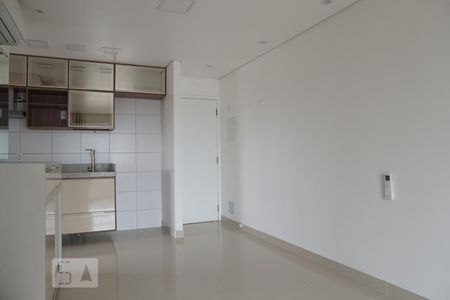 Sala/Cozinha de apartamento para alugar com 2 quartos, 56m² em Vila Bruna, São Paulo