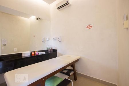 Apartamento à venda com 84m², 1 quarto e 1 vagaMassagem