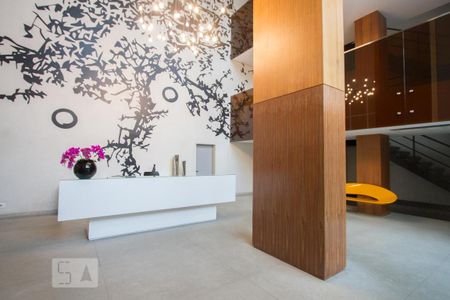 Apartamento à venda com 84m², 1 quarto e 1 vagaHall