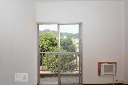 Apartamento à venda com 60m², 1 quarto e 1 vagaQuarto