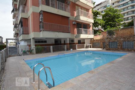 Apartamento à venda com 60m², 1 quarto e 1 vagaÁrea comum - Piscina