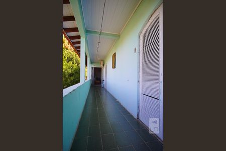 Casa à venda com 380m², 4 quartos e 2 vagasCorredor