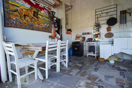 Casa à venda com 380m², 4 quartos e 2 vagasPátio