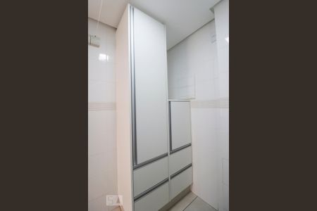 Apartamento à venda com 77m², 1 quarto e 1 vagaÁrea de serviço