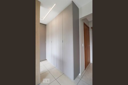 Apartamento à venda com 77m², 1 quarto e 1 vagaCloset