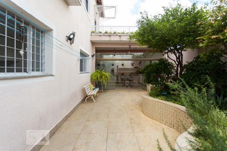 Casa à venda com 500m², 6 quartos e 3 vagas Casa à venda com 500m², 6 quartos e 3 vagasJardim