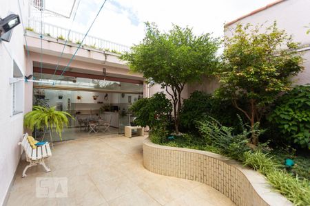 Casa à venda com 500m², 6 quartos e 3 vagas Casa à venda com 500m², 6 quartos e 3 vagasJardim