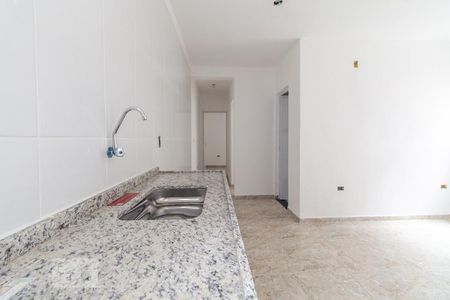 Sala e cozinha de apartamento para alugar com 2 quartos, 50m² em Vila Antonieta, São Paulo