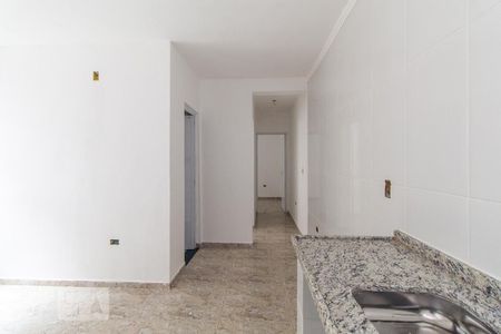 Sala e cozinha de apartamento para alugar com 2 quartos, 50m² em Vila Antonieta, São Paulo