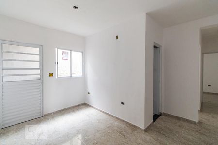 Sala de apartamento para alugar com 2 quartos, 50m² em Vila Antonieta, São Paulo