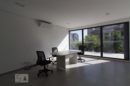 Apartamento para alugar com 44m², 1 quarto e 1 vagaÁrea comum - Home office